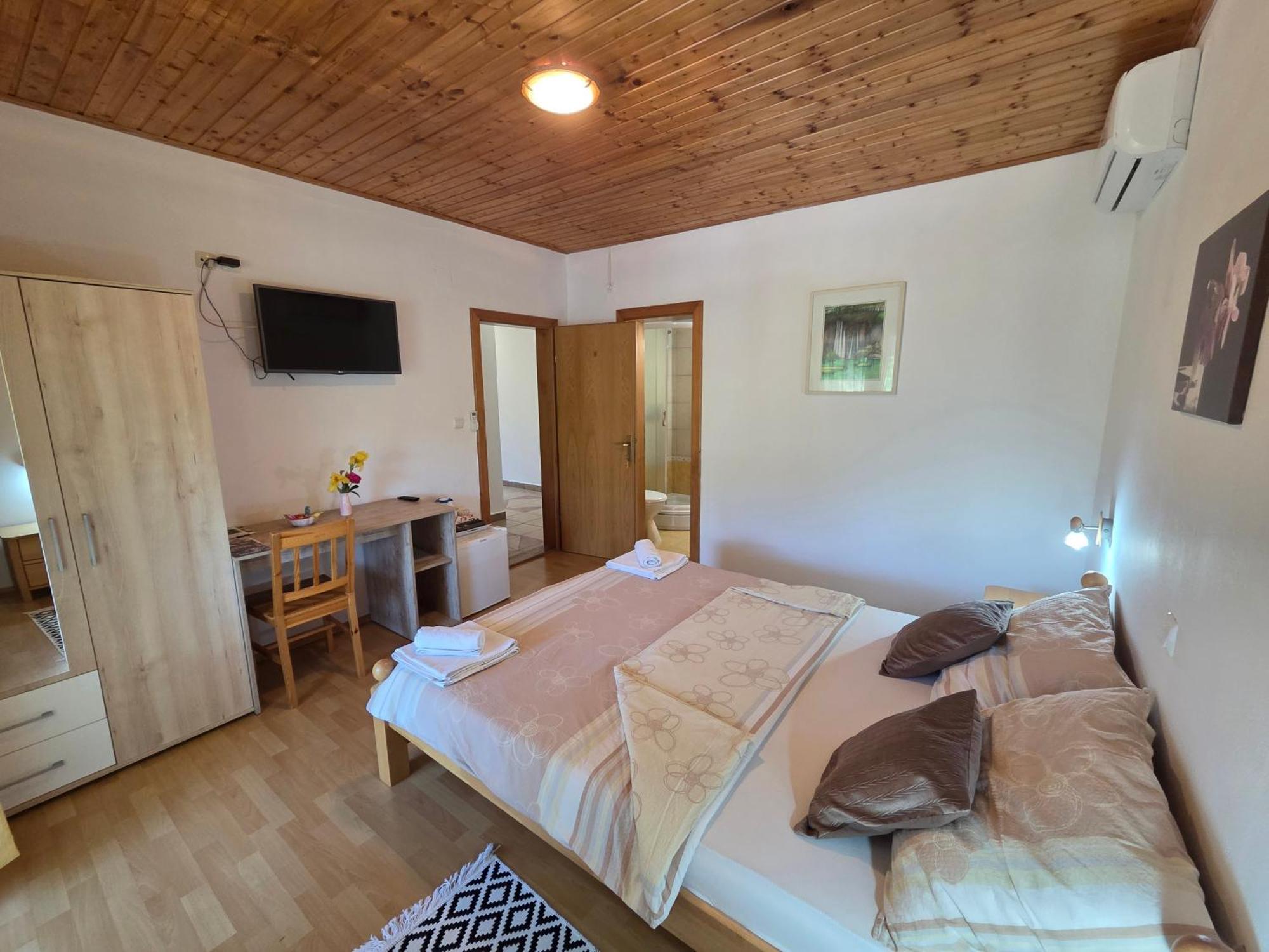 Apartman & Sobe Orhideja Smoljanac Luaran gambar