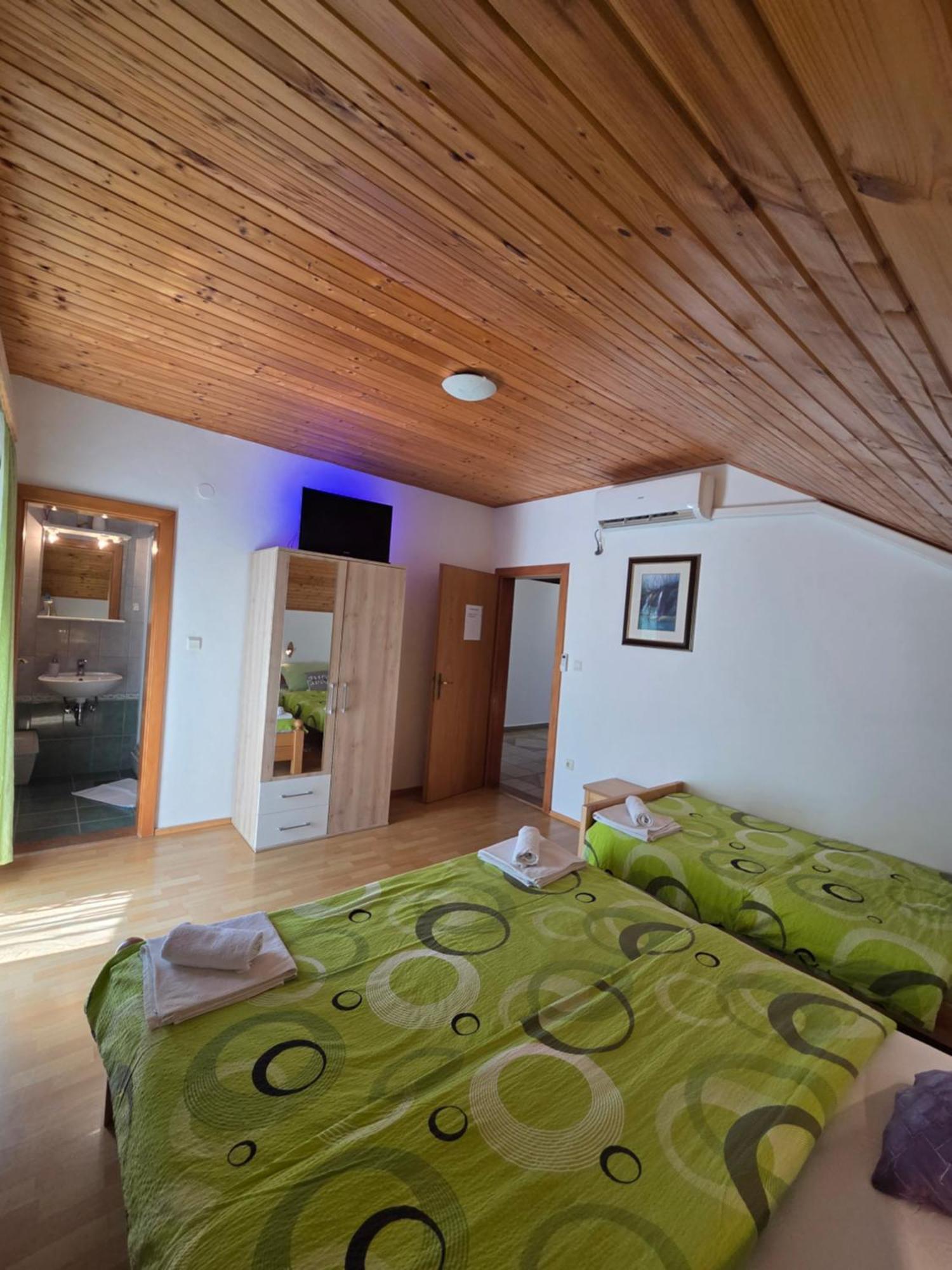 Apartman & Sobe Orhideja Smoljanac Luaran gambar