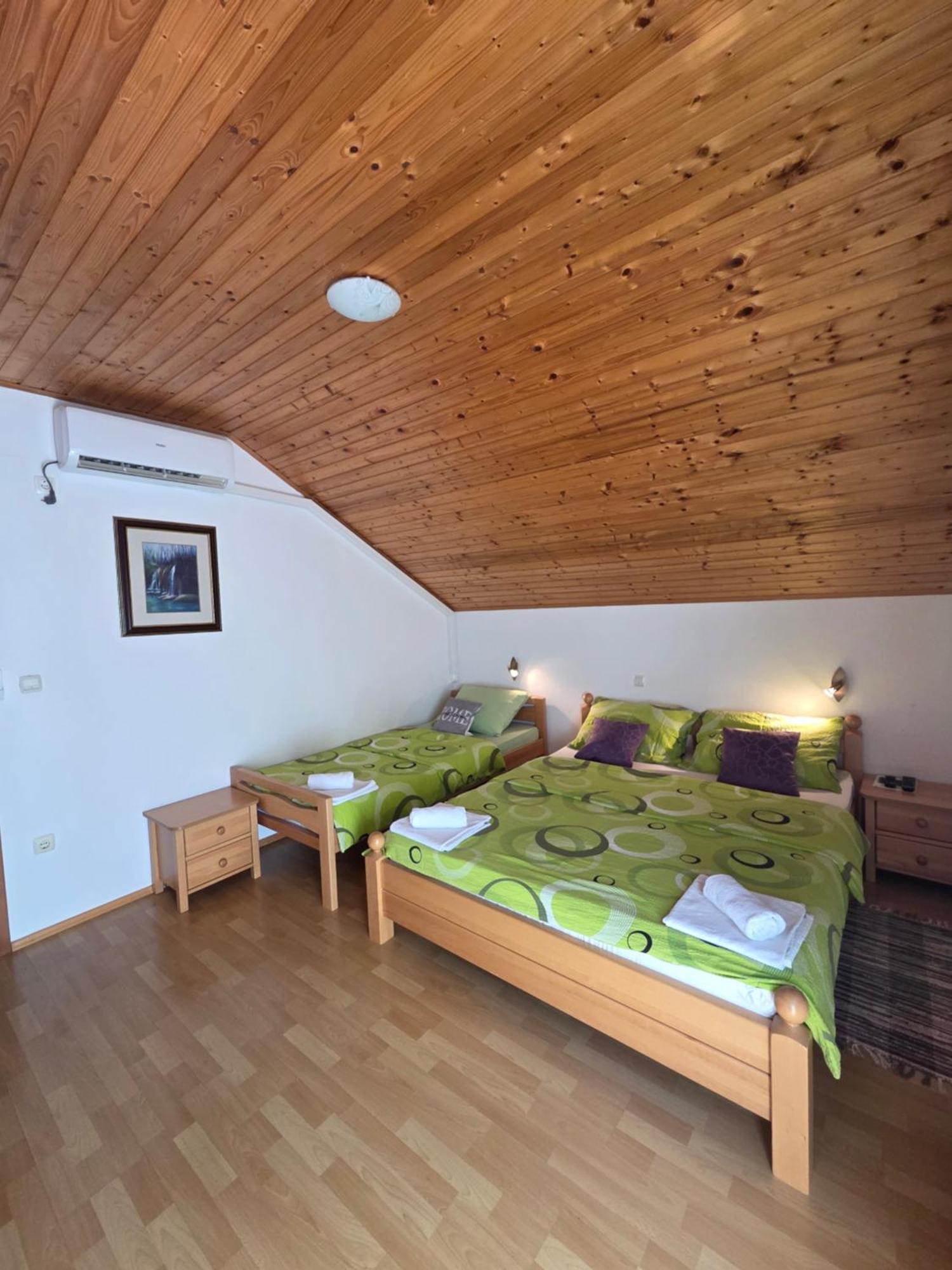 Apartman & Sobe Orhideja Smoljanac Luaran gambar