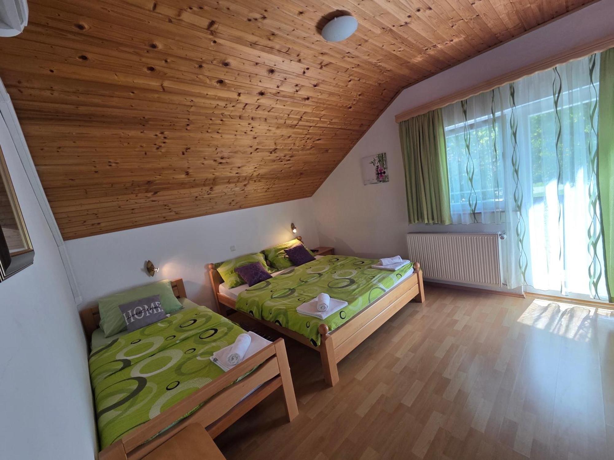 Apartman & Sobe Orhideja Smoljanac Luaran gambar