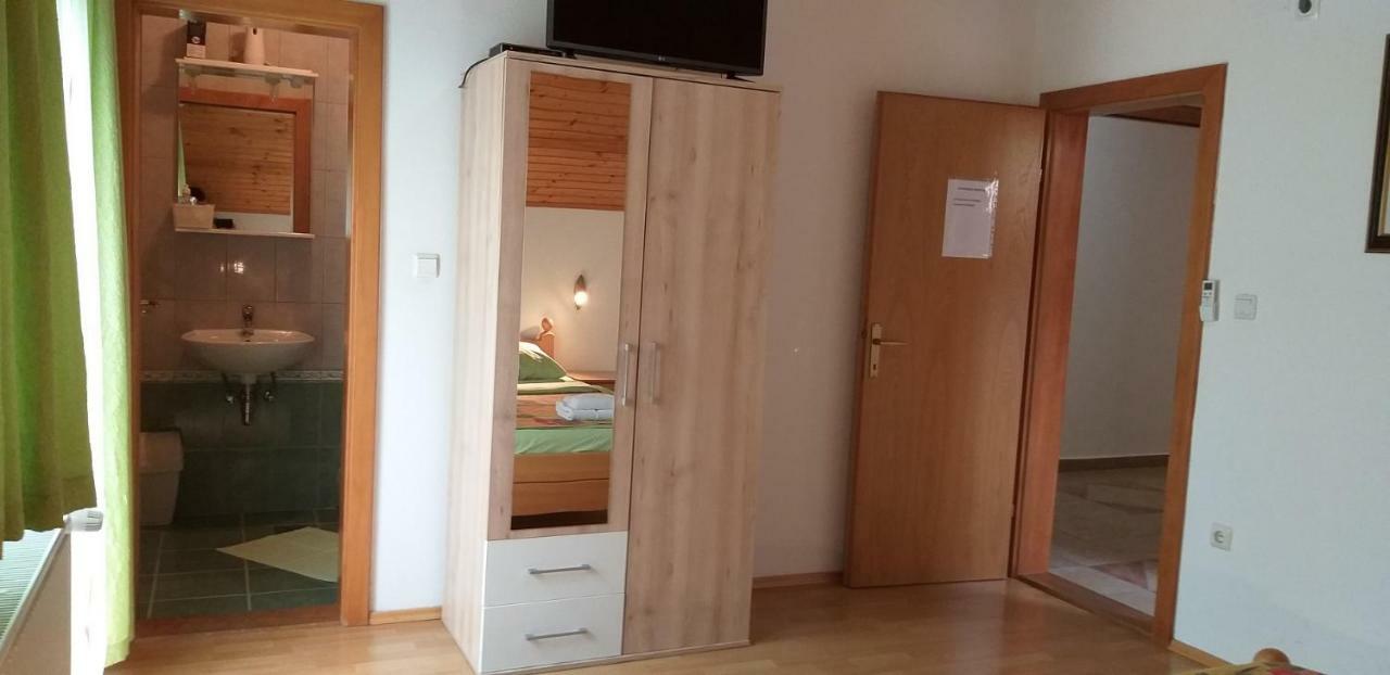 Apartman & Sobe Orhideja Smoljanac Luaran gambar